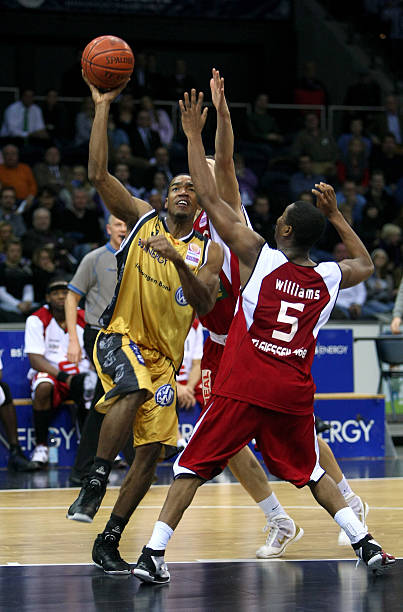 此场焦点战 此场焦点战