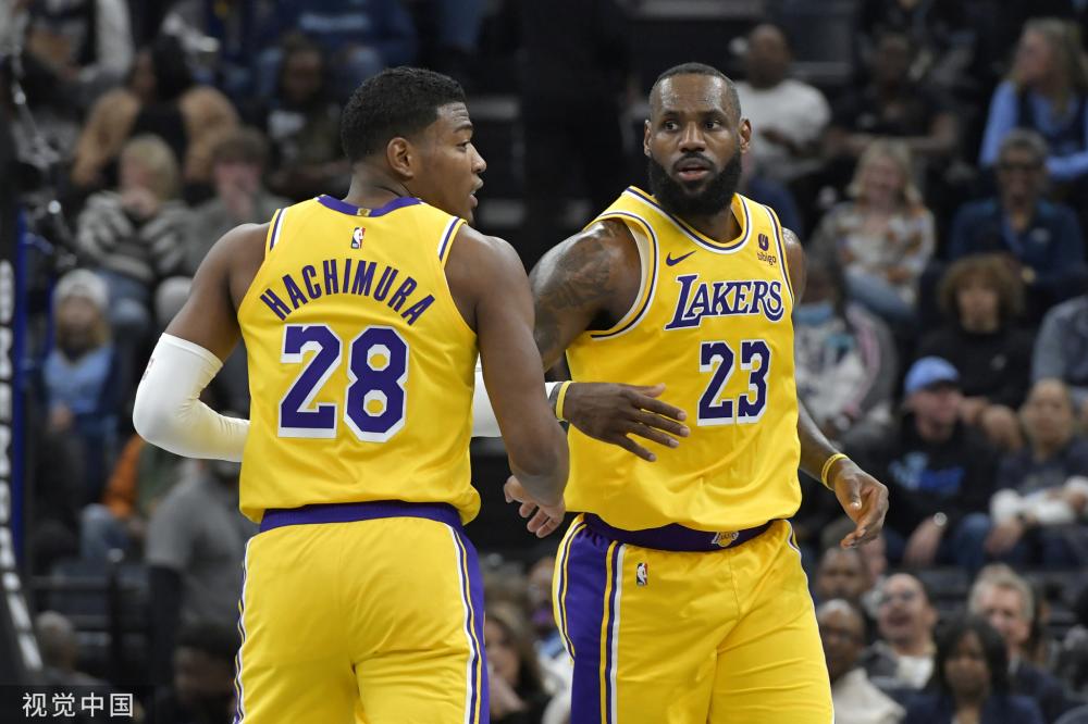 这些海报上 这些海报上