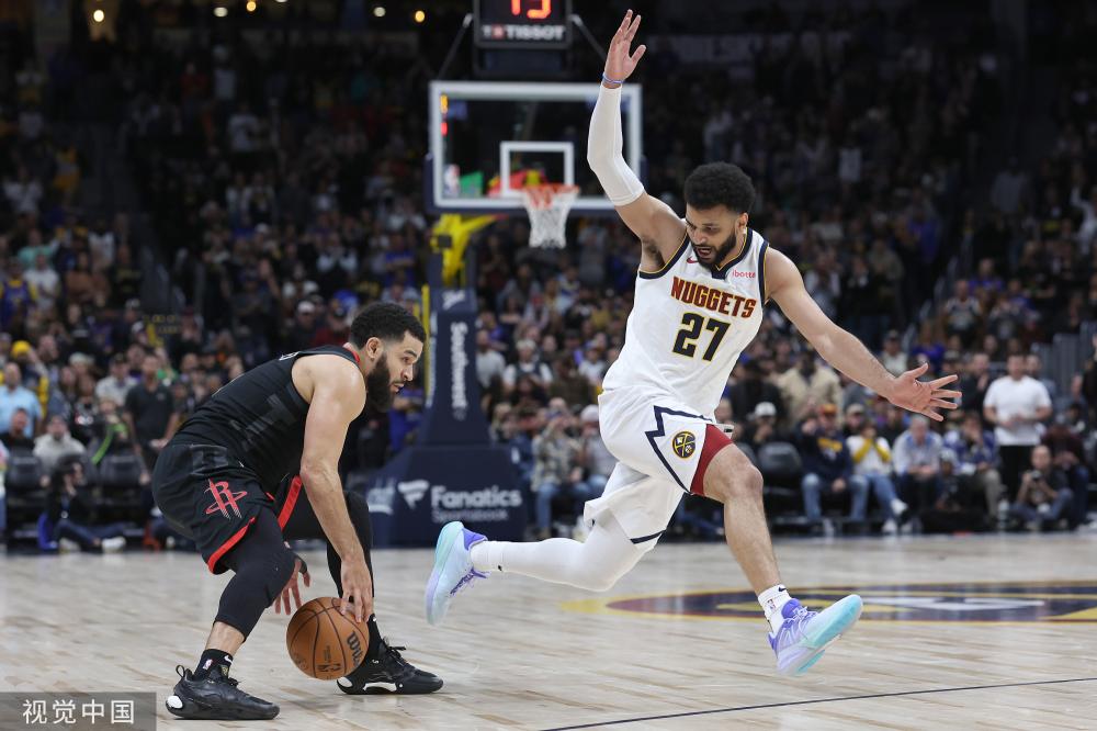 现了他作为 现了他作为